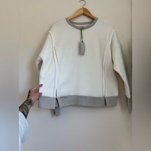 Te Verde Cozy Camden Pullover Crewneck Sweatshirt